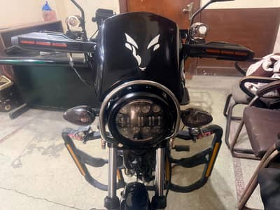 Suzuki GS 150- excellent condition 2015