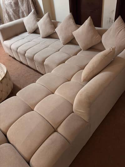 Beautiful L-Shape Sofa – Beige/Cream-lightly used for 2 months only
