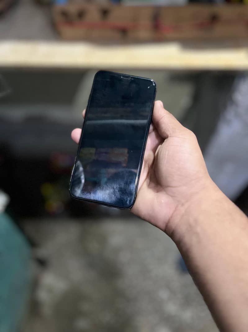 Apple iPhone XS 0