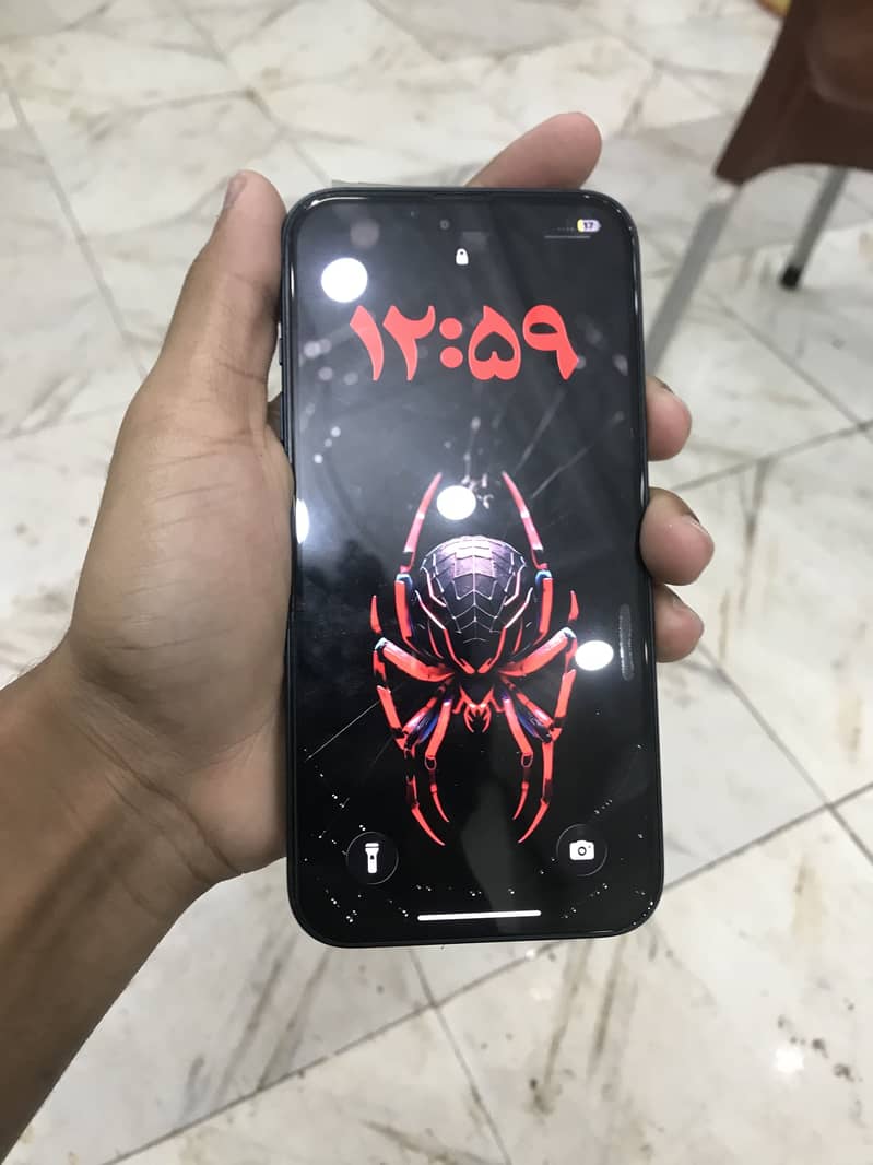 Apple iPhone 13 2
