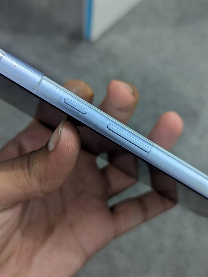 Google Pixel 7a 4