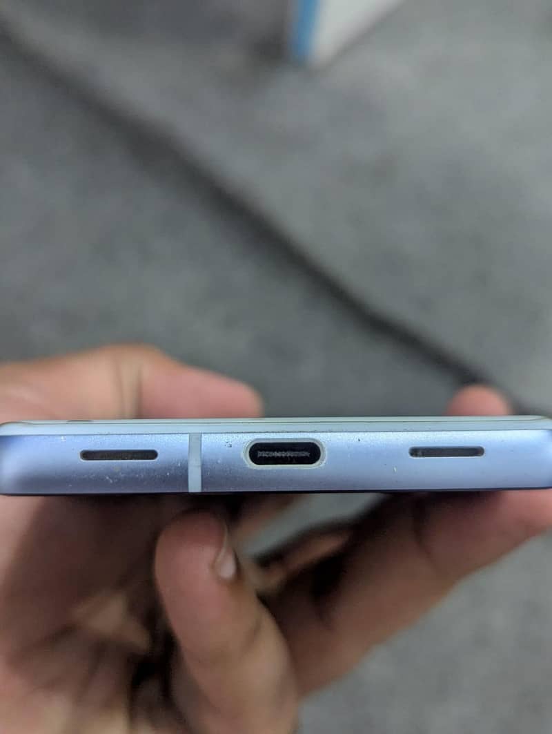 Google Pixel 7a 5