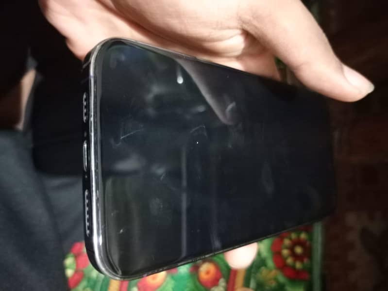 Apple iPhone 14 Pro Max 2