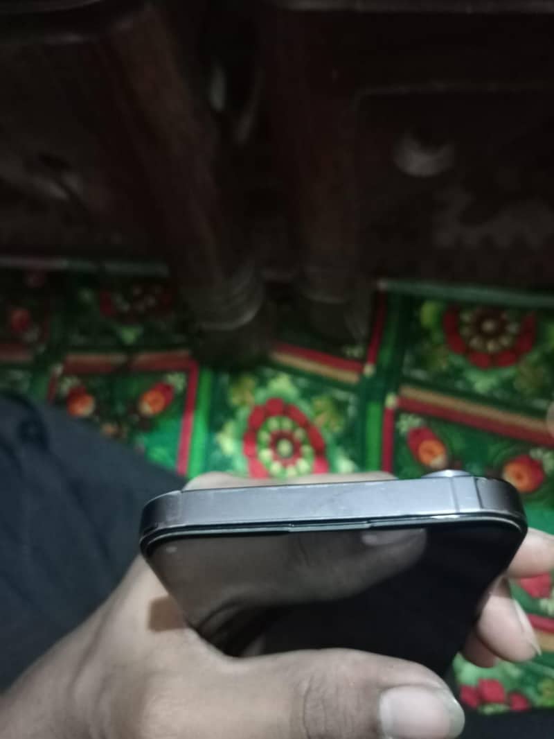 Apple iPhone 14 Pro Max 3