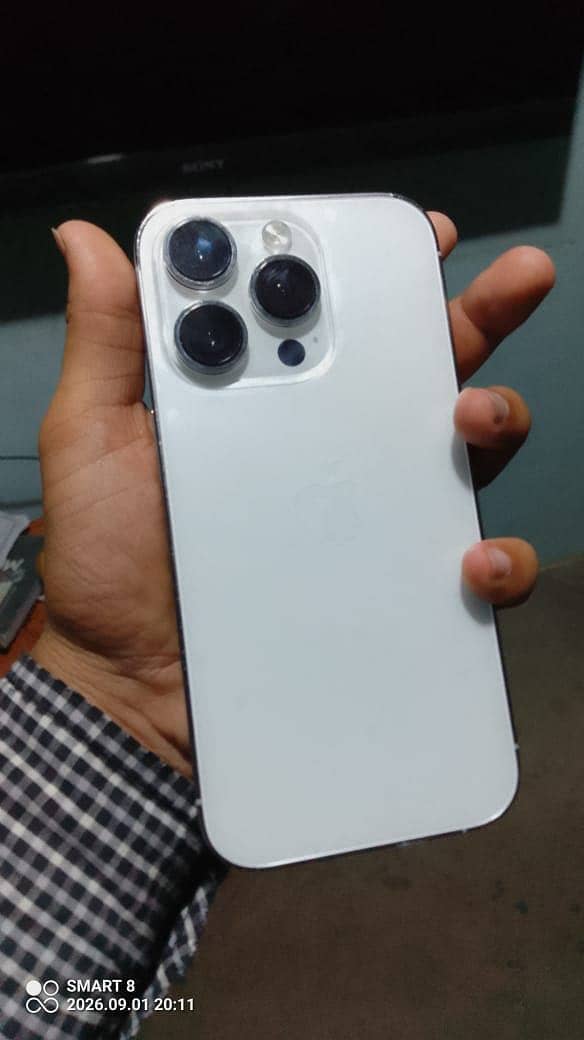 Apple iPhone 14 Pro 4