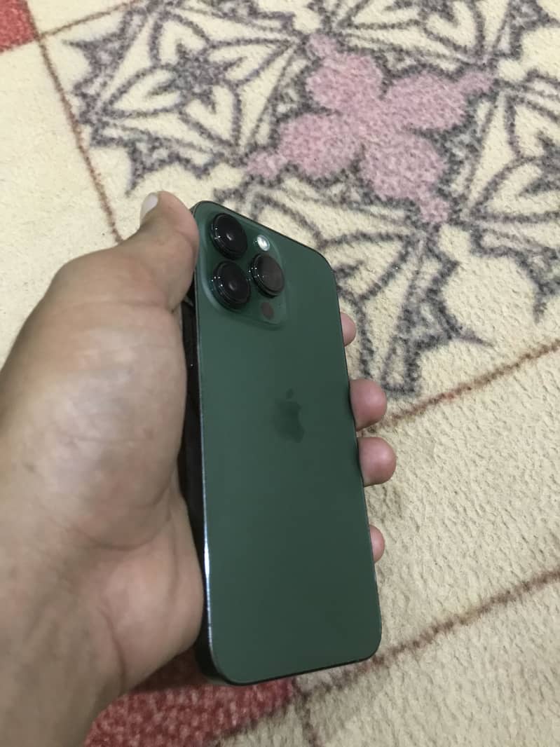 Apple iPhone 13 Pro 3