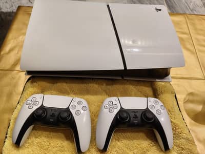 PS 5 Slim Disc Edition 1 Tb + 2 Original Controllers | Like Open Box