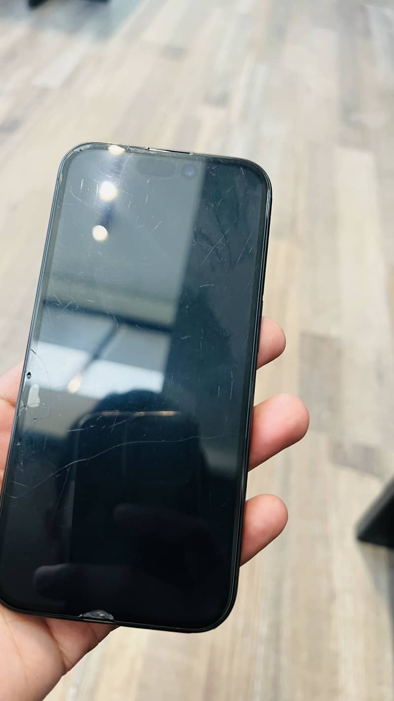 Apple iPhone 15 Pro 6