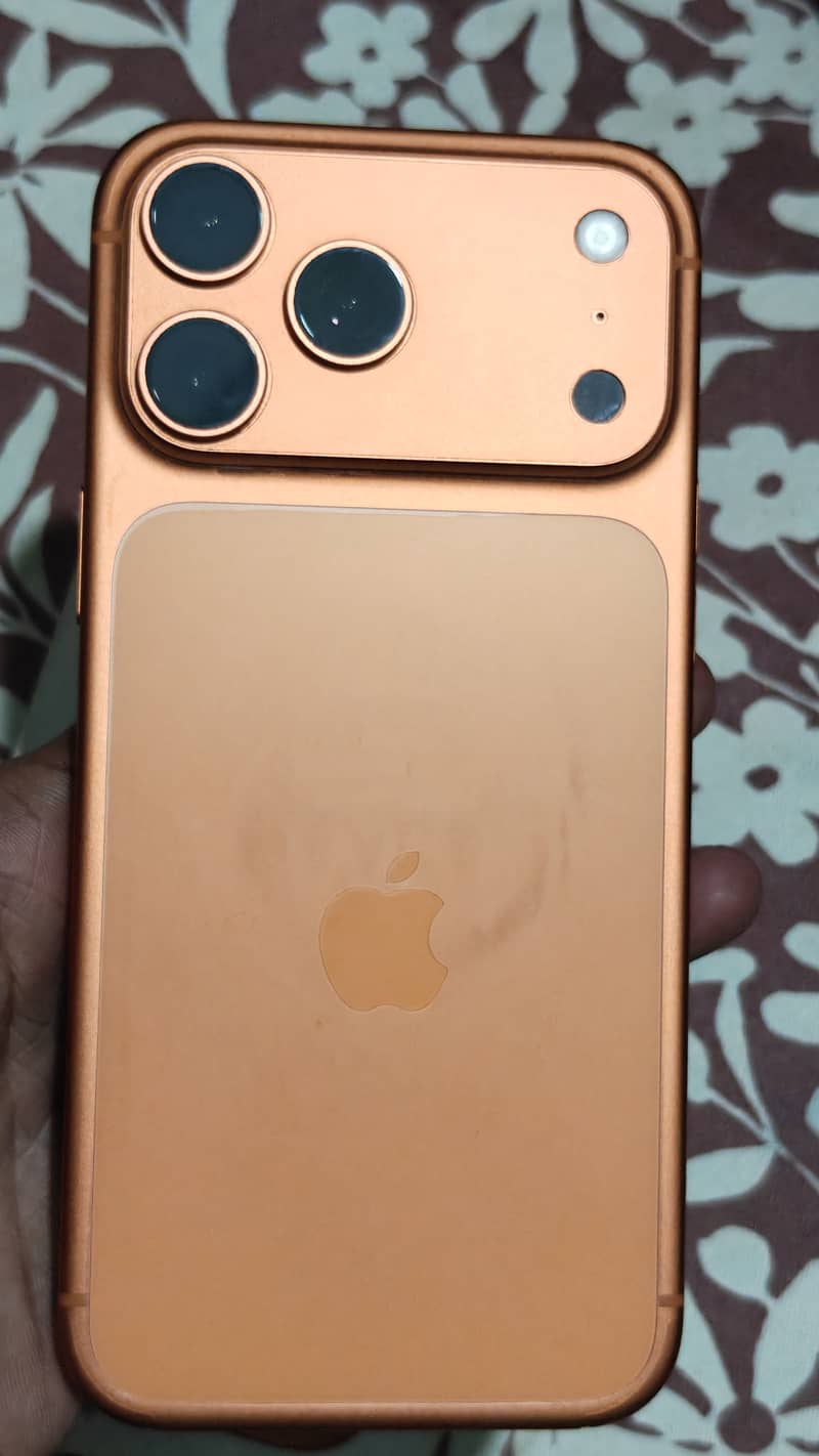 Apple iPhone 17 Pro Max 6