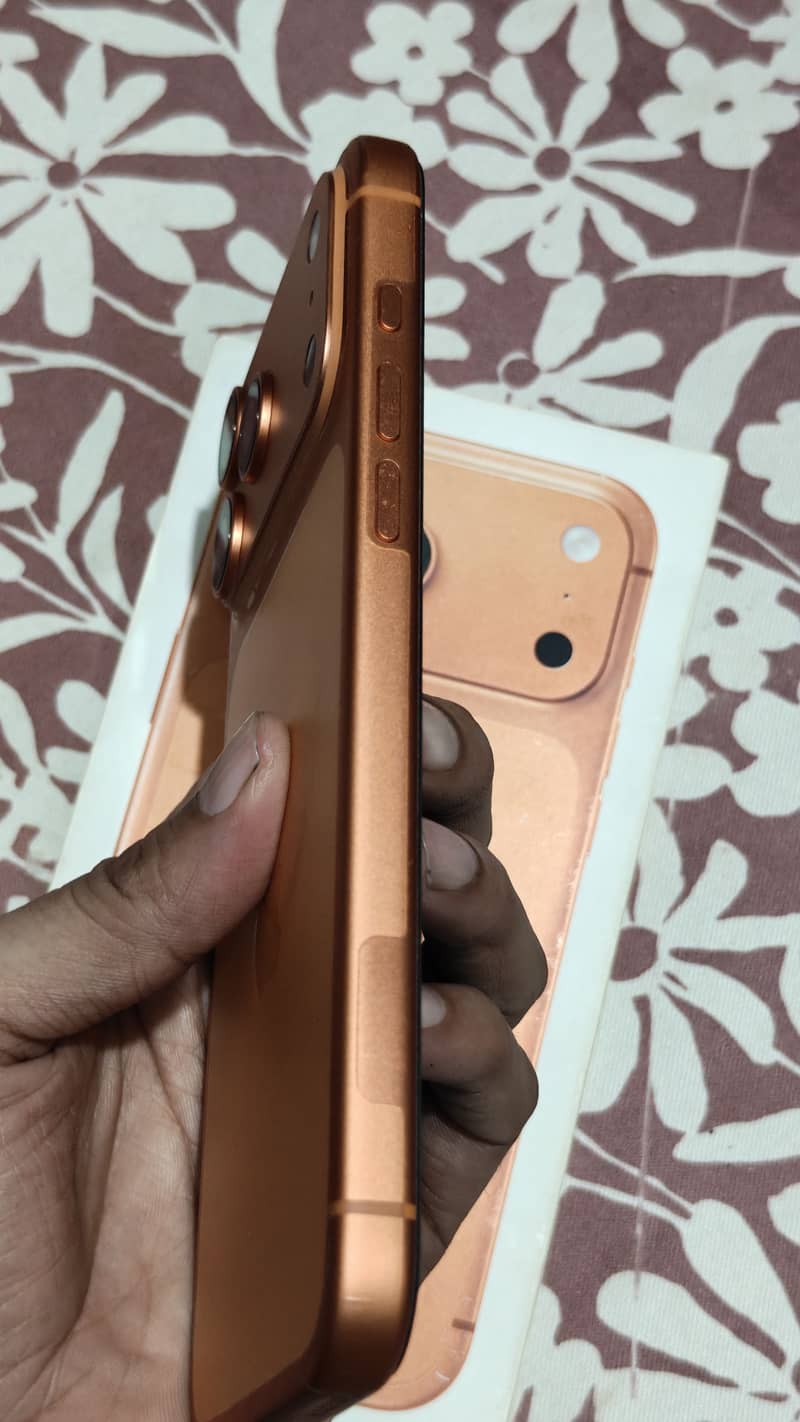 Apple iPhone 17 Pro Max 8