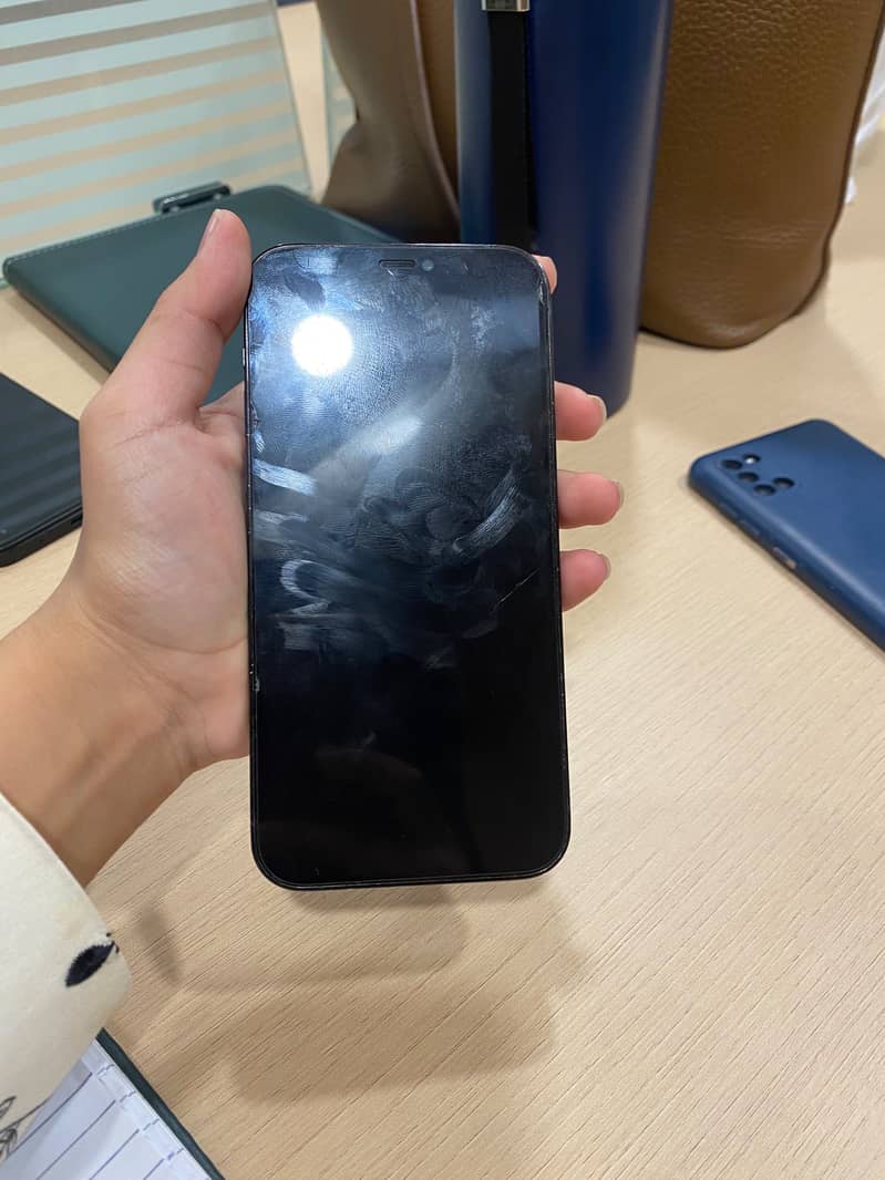 Apple iPhone 12 Pro 3