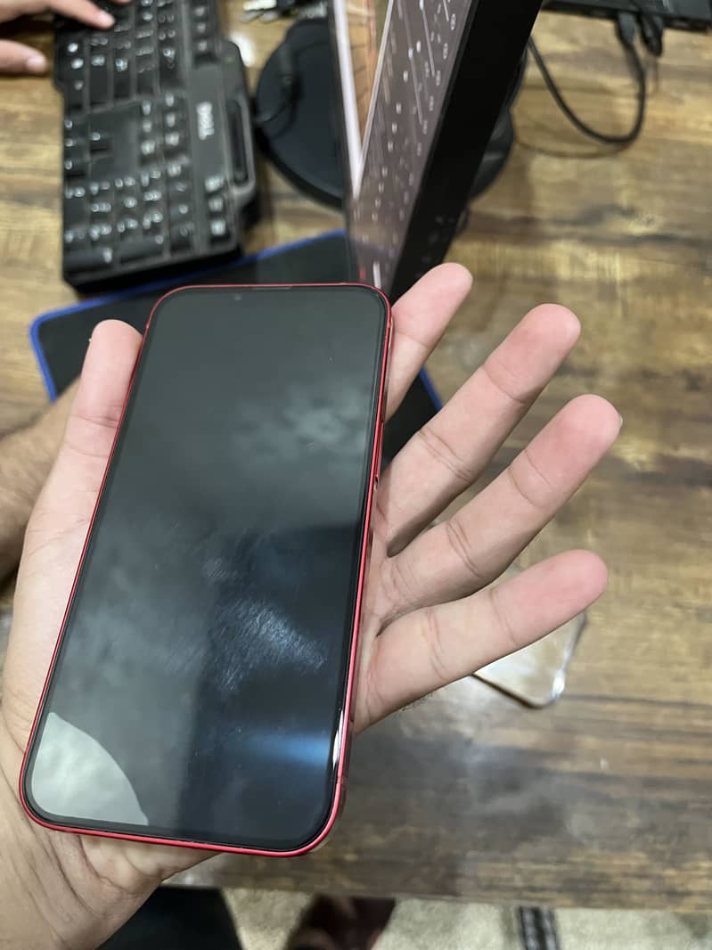 Apple iPhone 13 5
