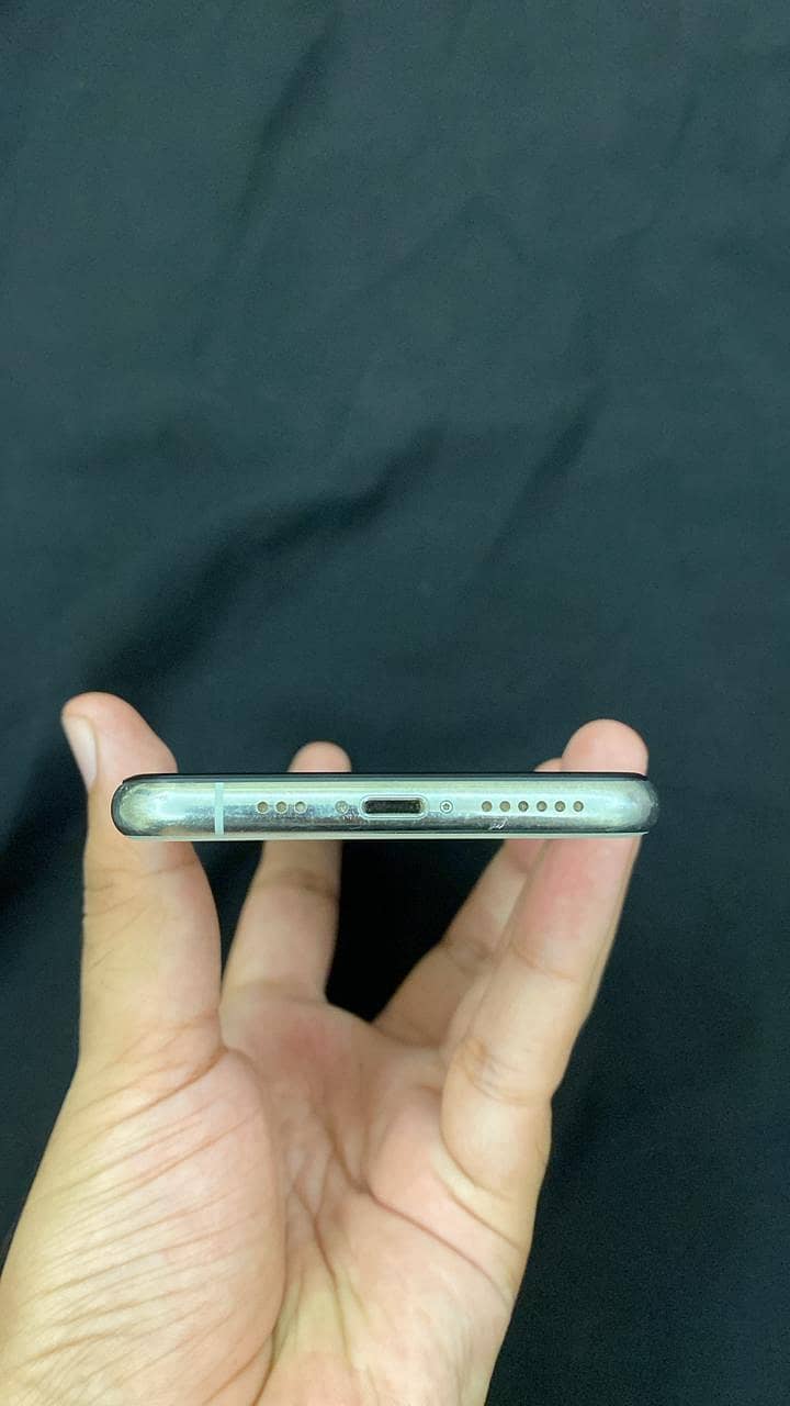Apple iPhone 11 pro 3