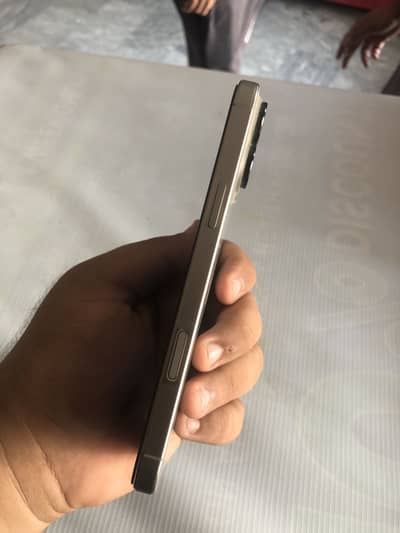 Apple iPhone 16 Pro Max