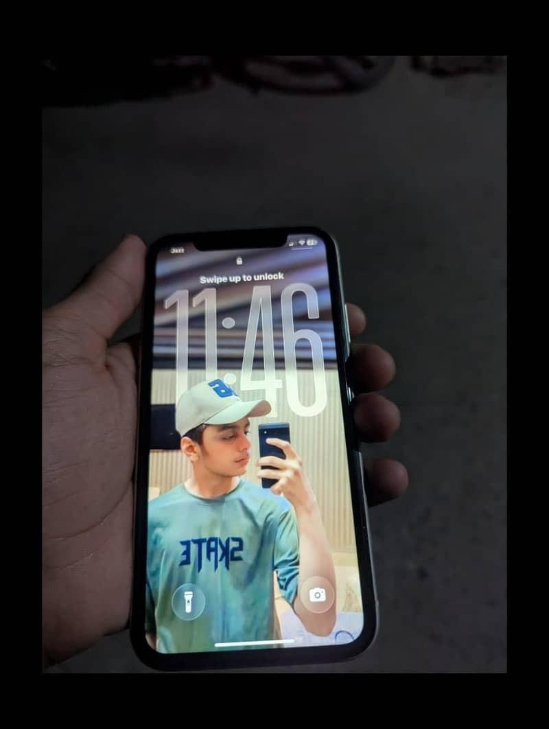 Apple iPhone 11 7