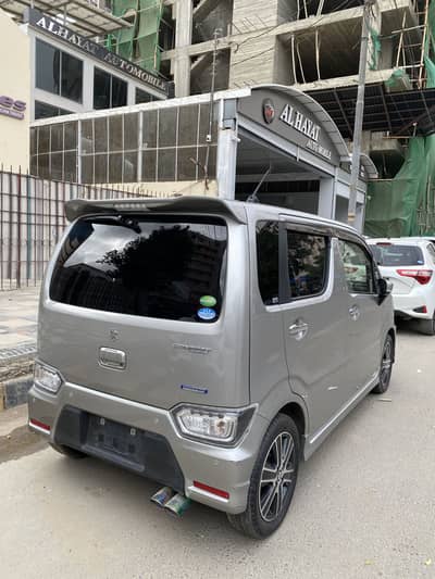 Suzuki Wagon R stingray