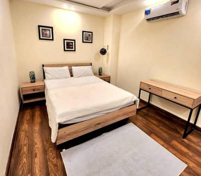 Par day One bed fully furnished apartment available for rent in gulberg green islamabad