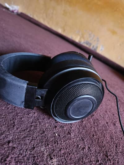 Headphone