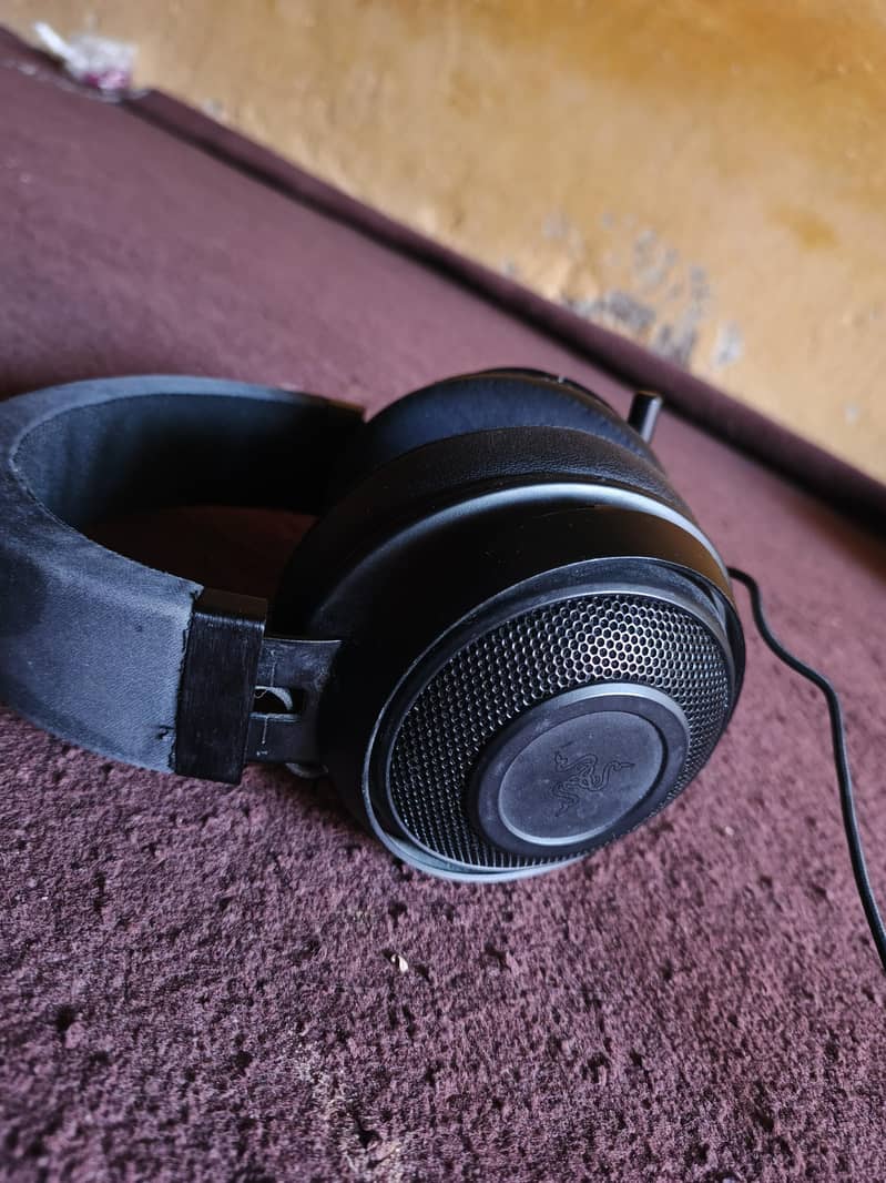 Headphone 0