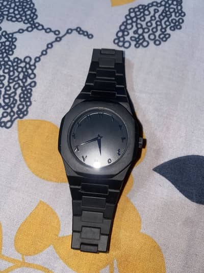 Aura watch high quality very less used and in perfect condition