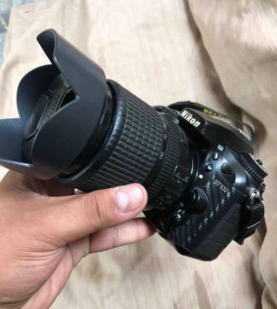 Nikon D7100 18-140mm lense