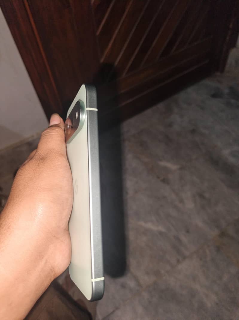 Google Pixel 9 2