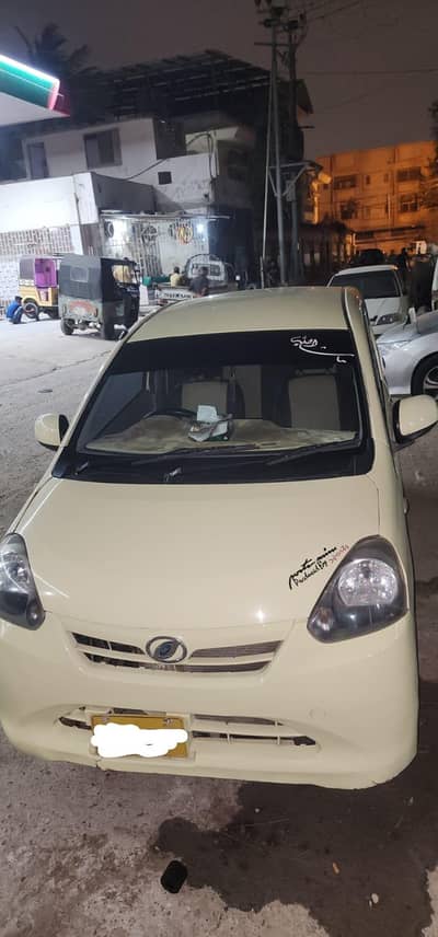 Daihatsu Mira 2015