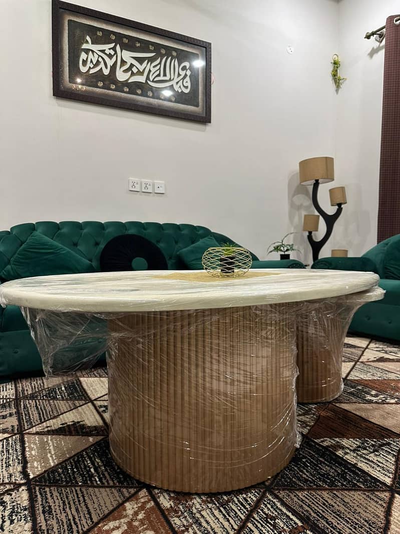 Center/Coffee Table 2