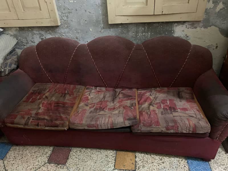 Second hand sofa 1