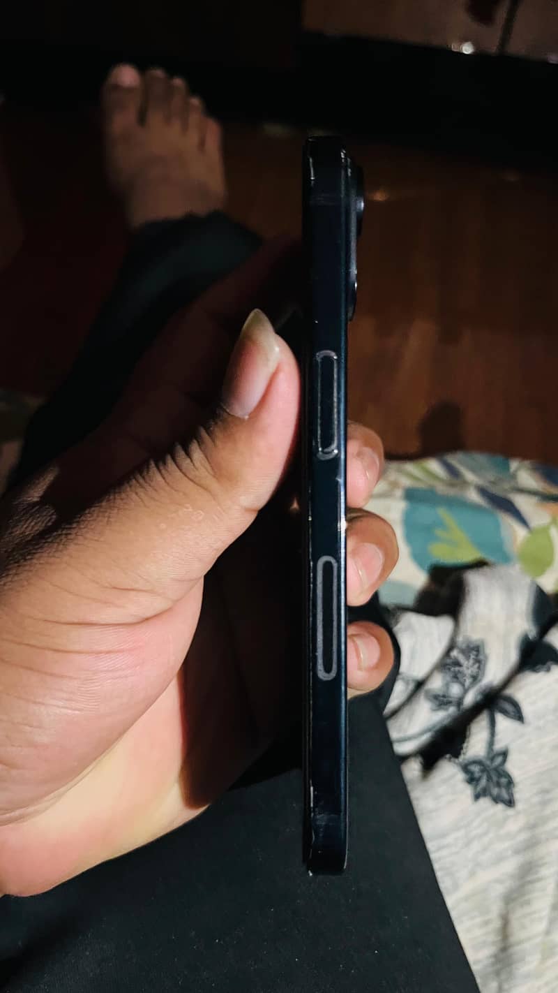 Apple iPhone 15 5