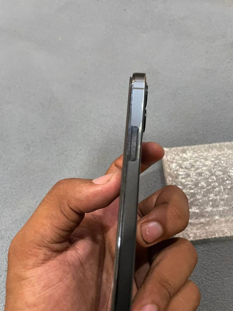 Apple iPhone 12 Pro 11