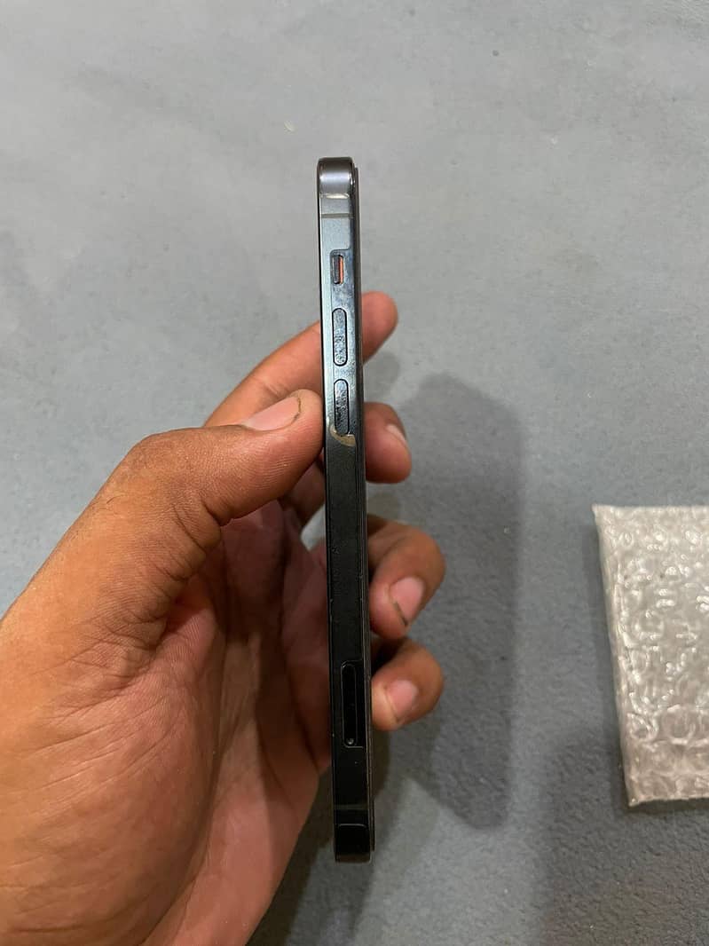 Apple iPhone 12 Pro 12