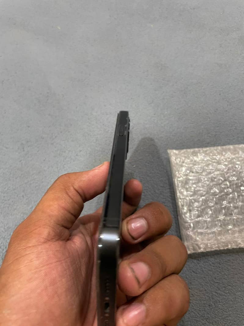 Apple iPhone 12 Pro 16