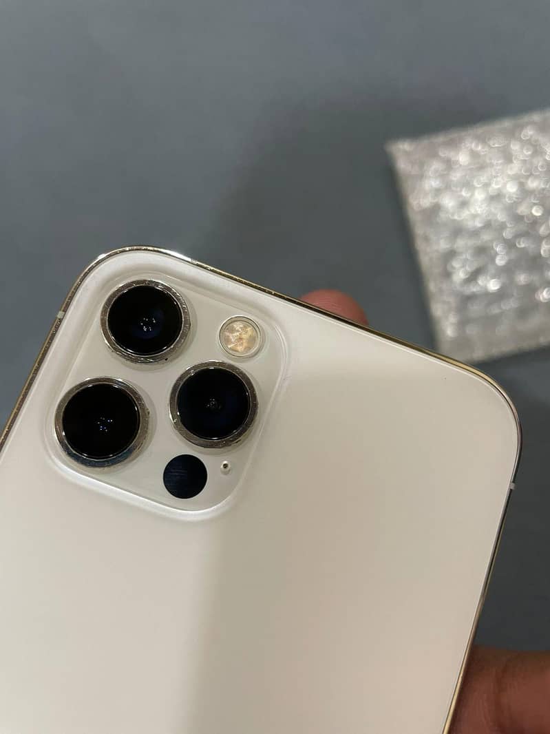 Apple iPhone 12 Pro 10