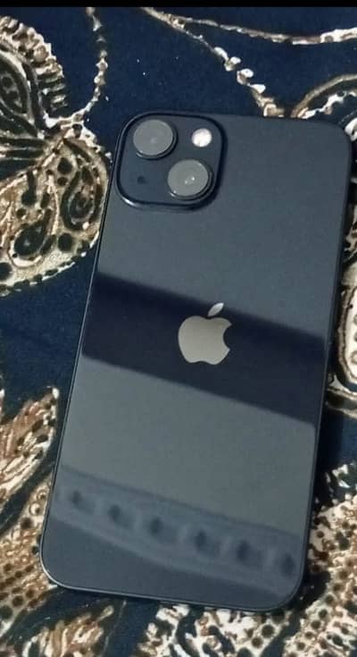 Apple iPhone 13