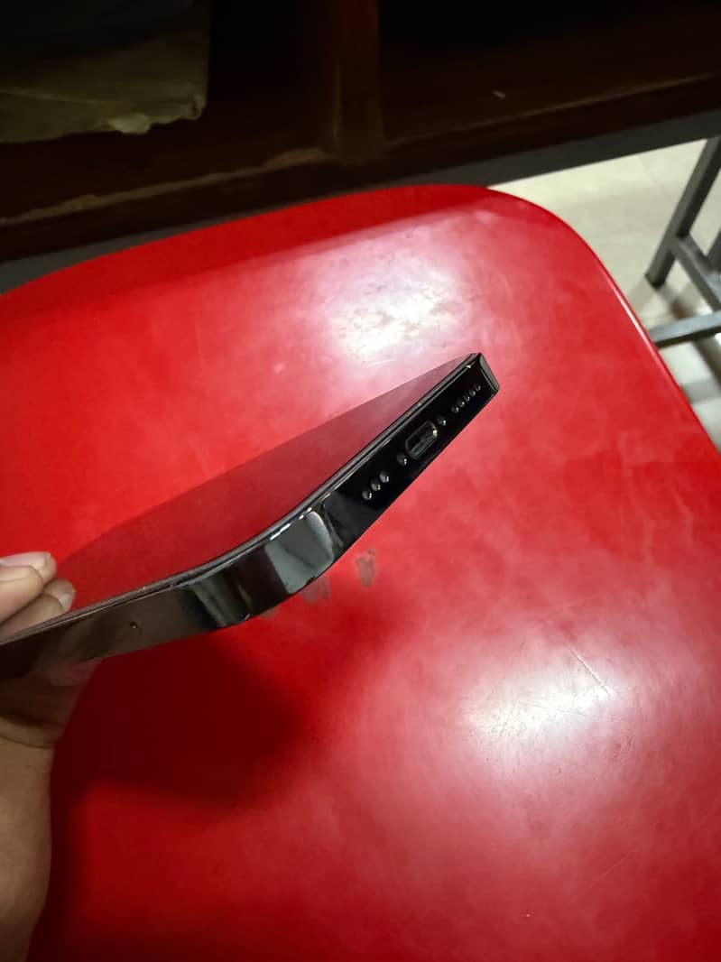 Apple iPhone 12 Pro 1