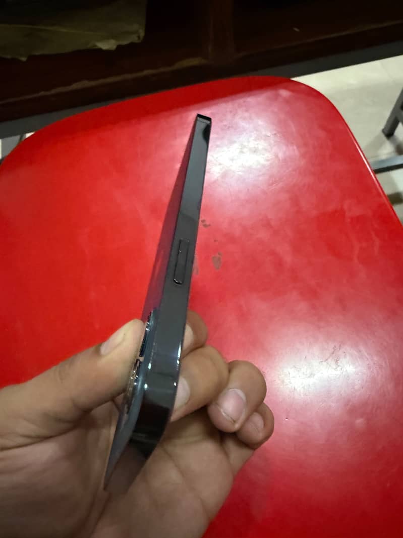 Apple iPhone 12 Pro 3