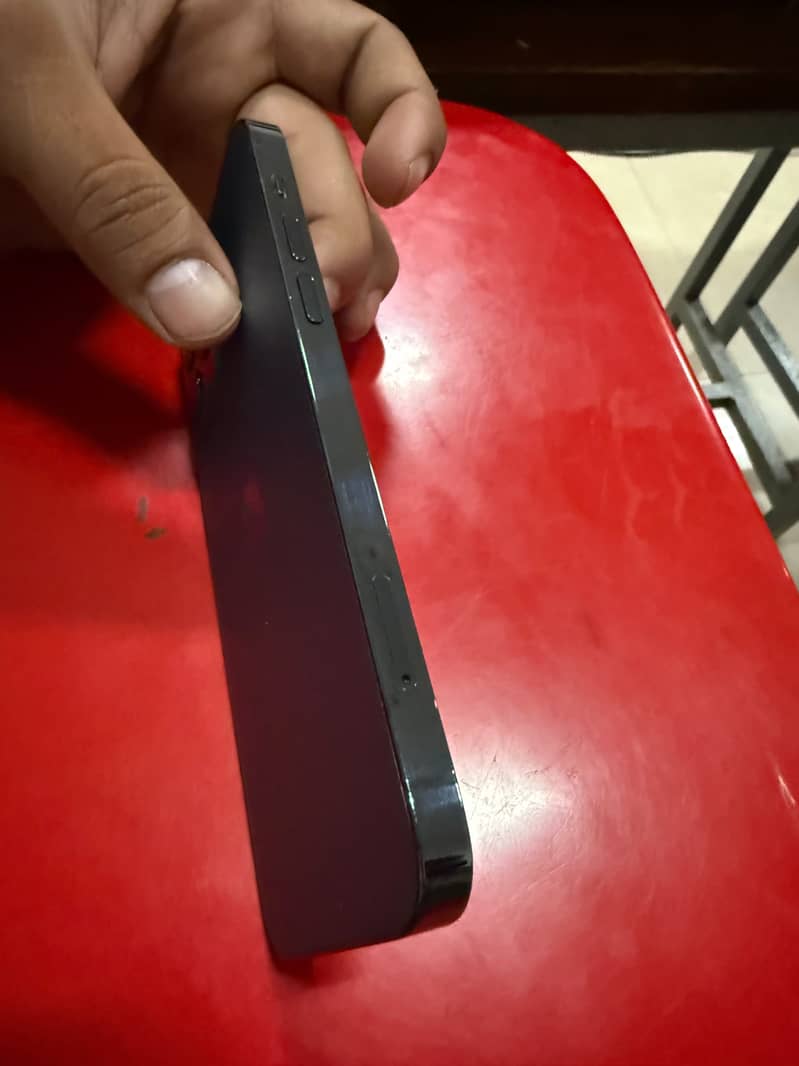 Apple iPhone 12 Pro 4