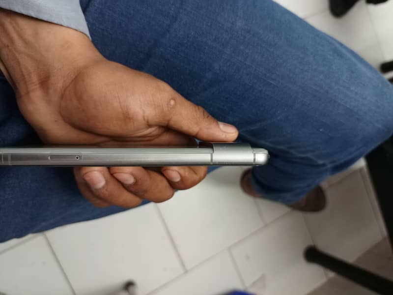 Google Pixel 8 3