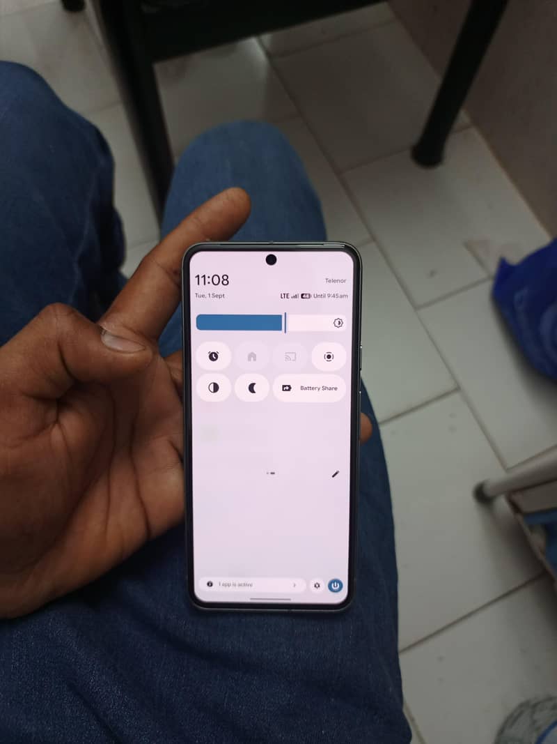 Google Pixel 8 6
