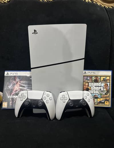 Ps5 slim in 10/10 condition for sale