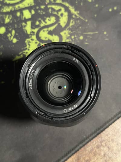 SONY 35mm 1.8 E-Mount