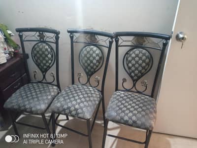 dainig table