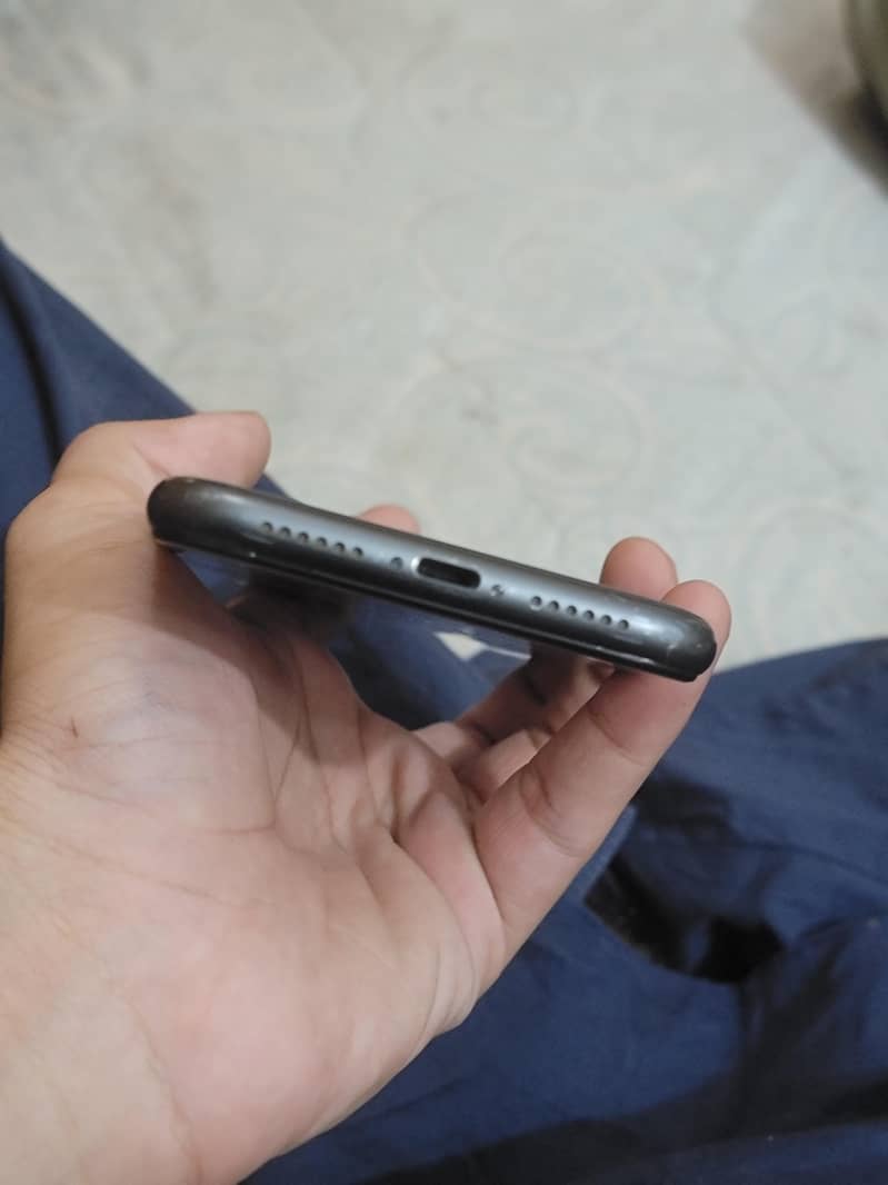Apple iPhone 11 2