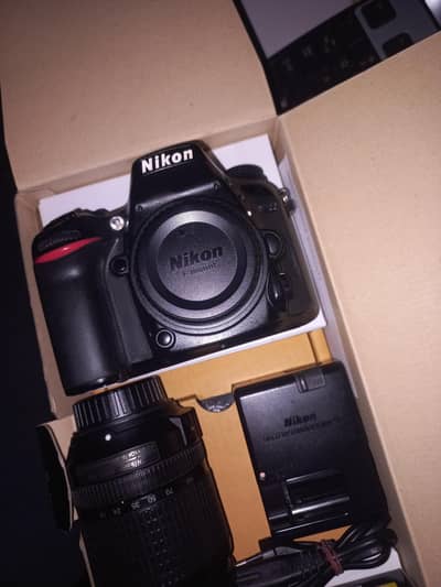 Nikon D7100 with 2 lenses and all accessories box etc