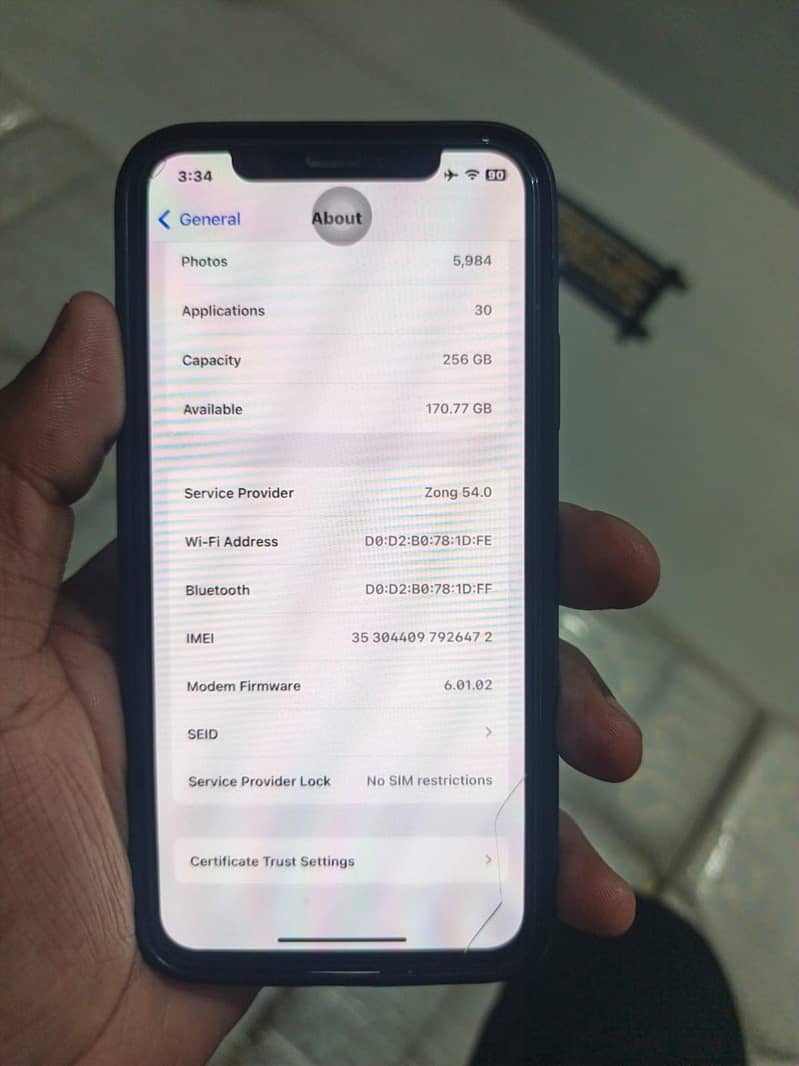 Apple iPhone X 3