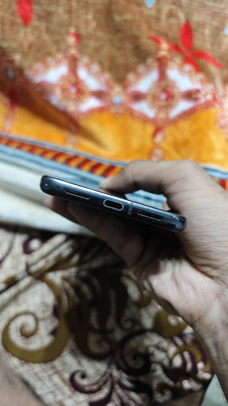 Google pixel 8 pro 3