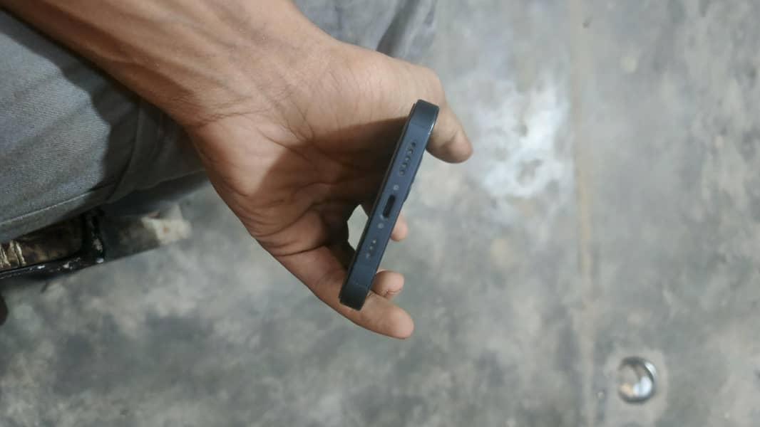 Apple iPhone 14 2
