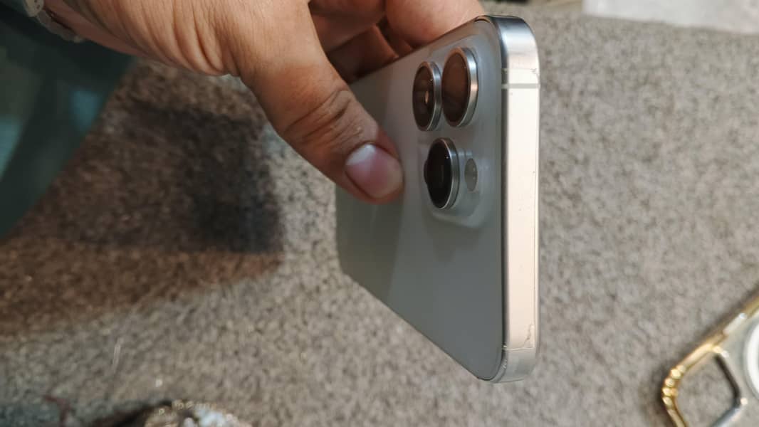 iphone 15 pro max 1