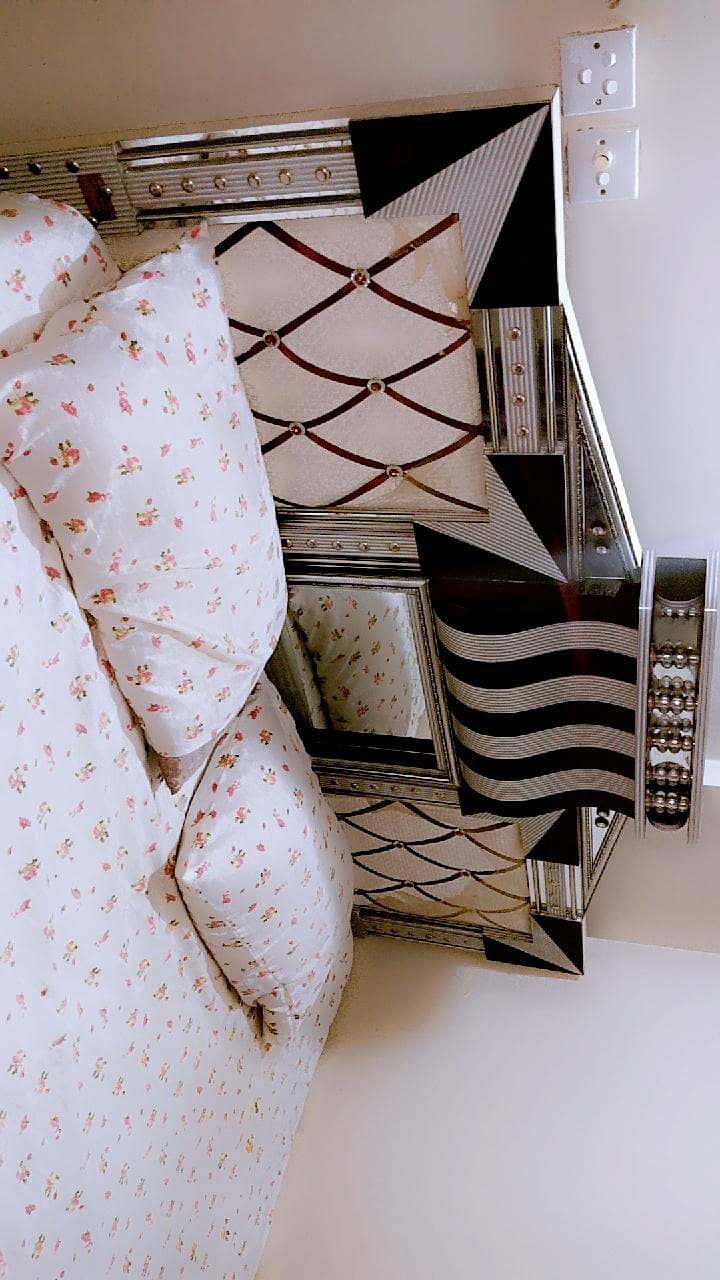 bedroom set 2